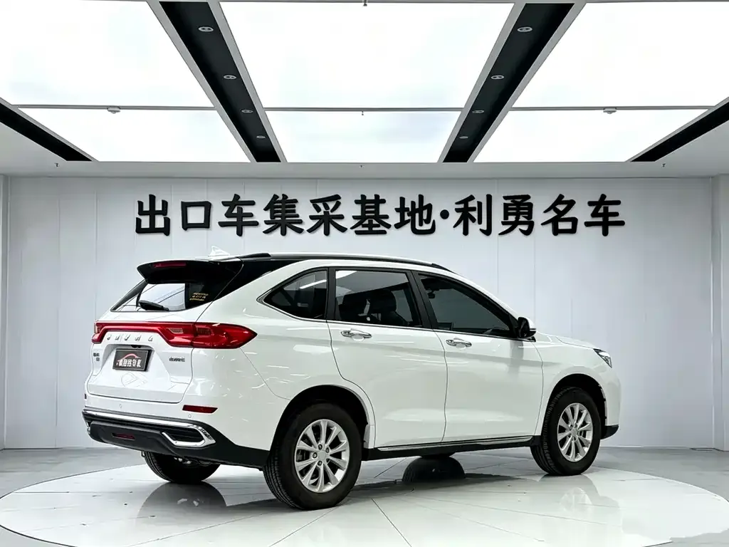 Haval M6 — фото 7