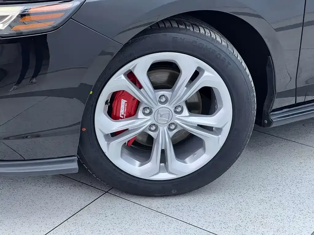 Honda Accord — фото 4