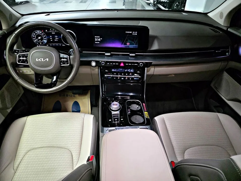 Kia Carnival — фото 3