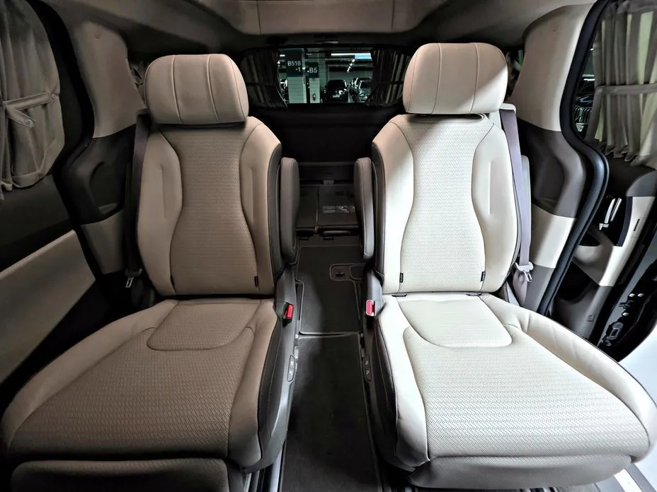 Kia Carnival — фото 10