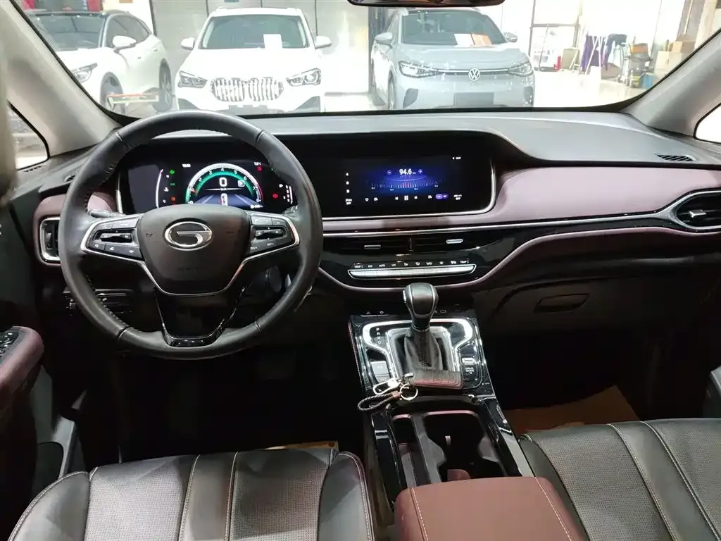 GAC Motor Trumpchi M6 — фото 6