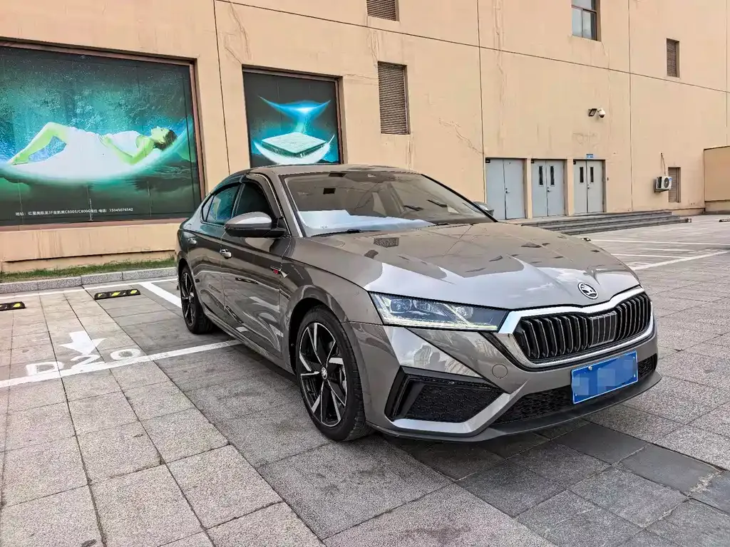 Skoda Octavia 2022 из CN, фото 4