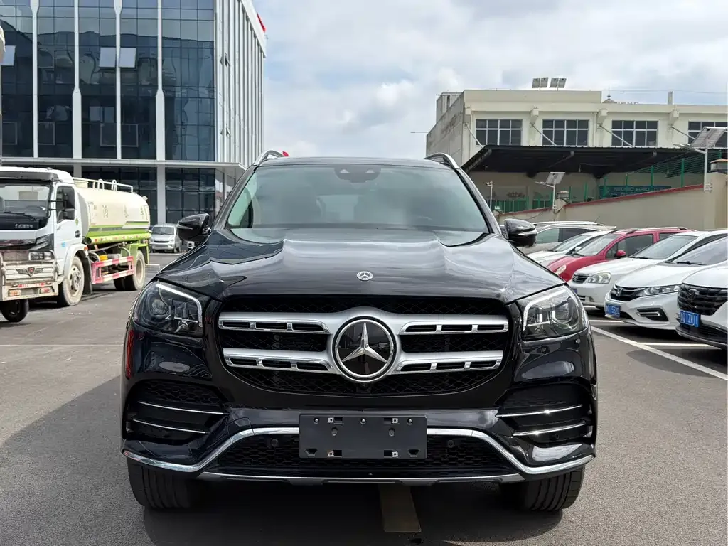 Mercedes-Benz GLS — фото 1