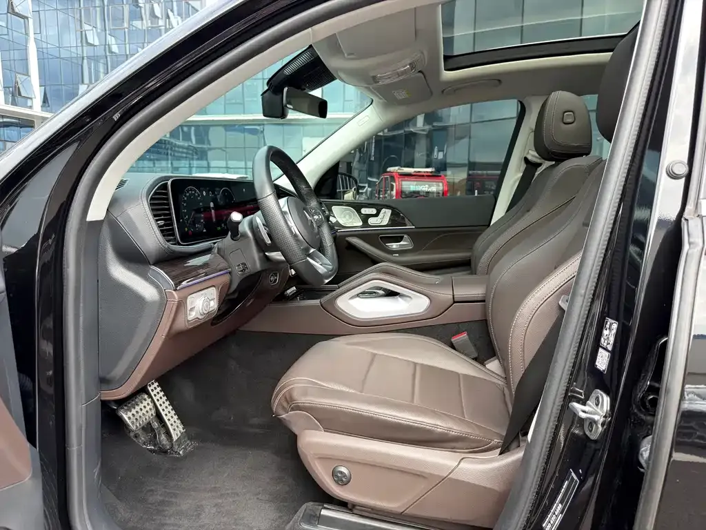 Mercedes-Benz GLS — фото 4