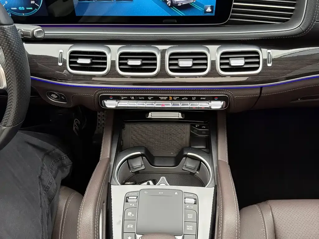Mercedes-Benz GLS — фото 2