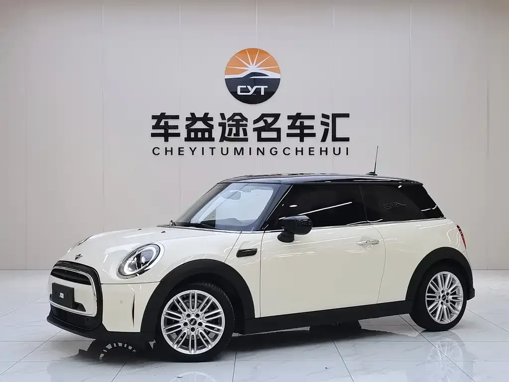 MINI Cooper (3-door) — фото 1