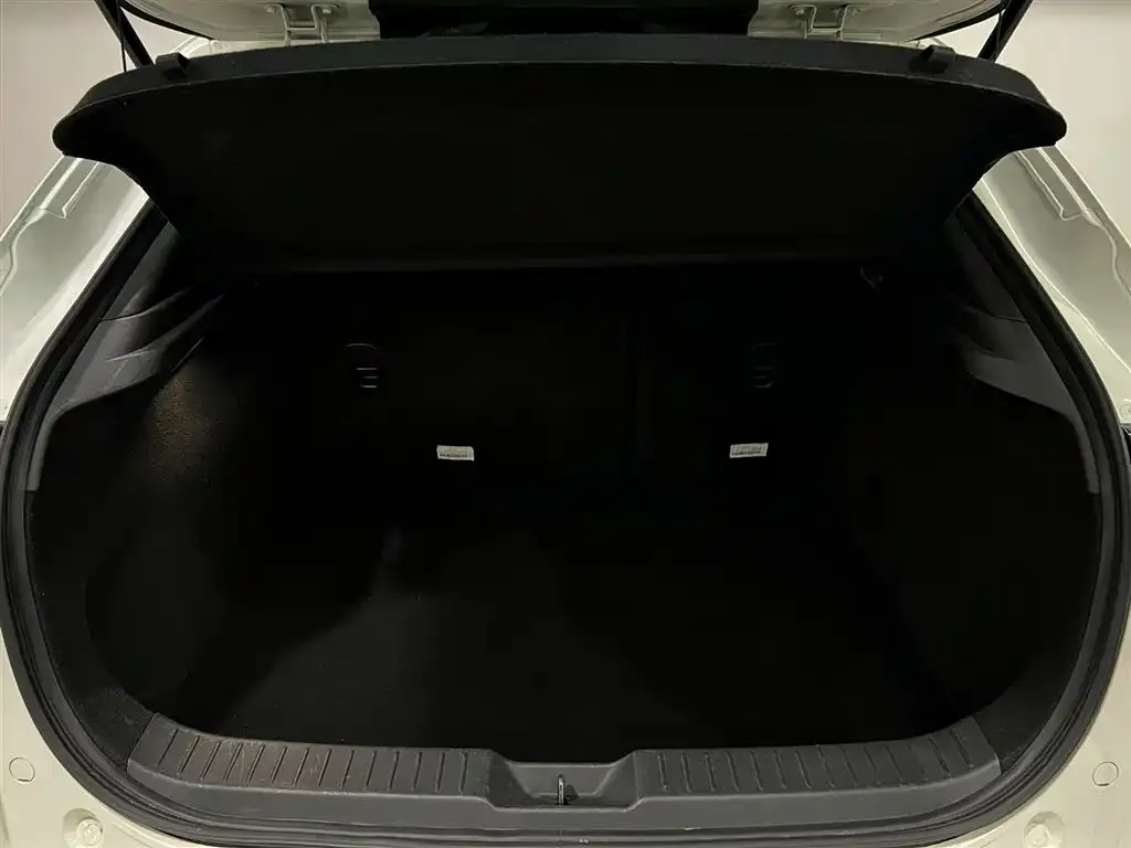 Mazda CX-30 — фото 10