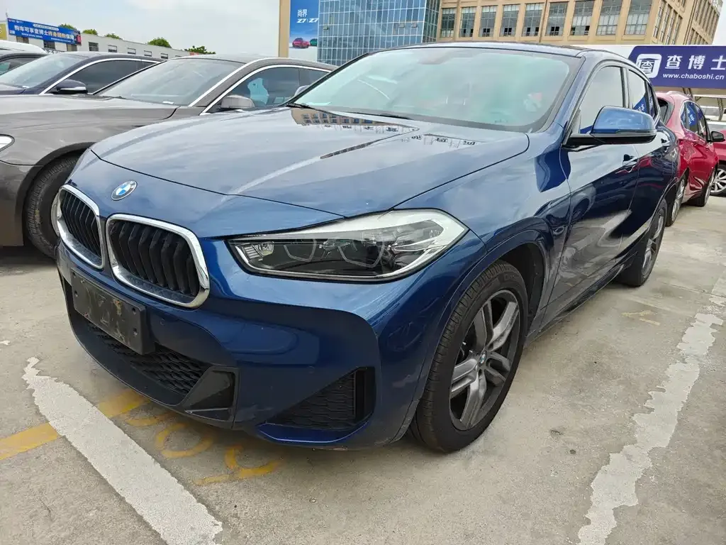 BMW X2