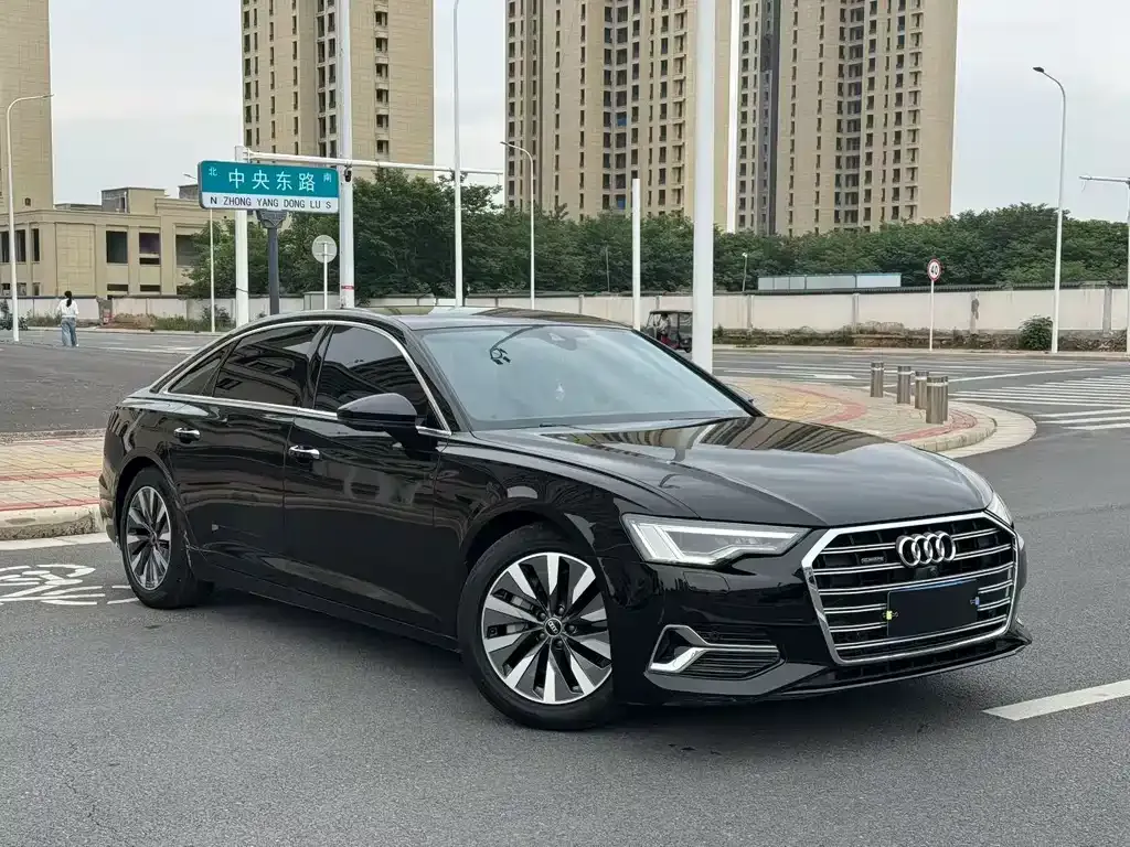 Audi A6L — фото 7