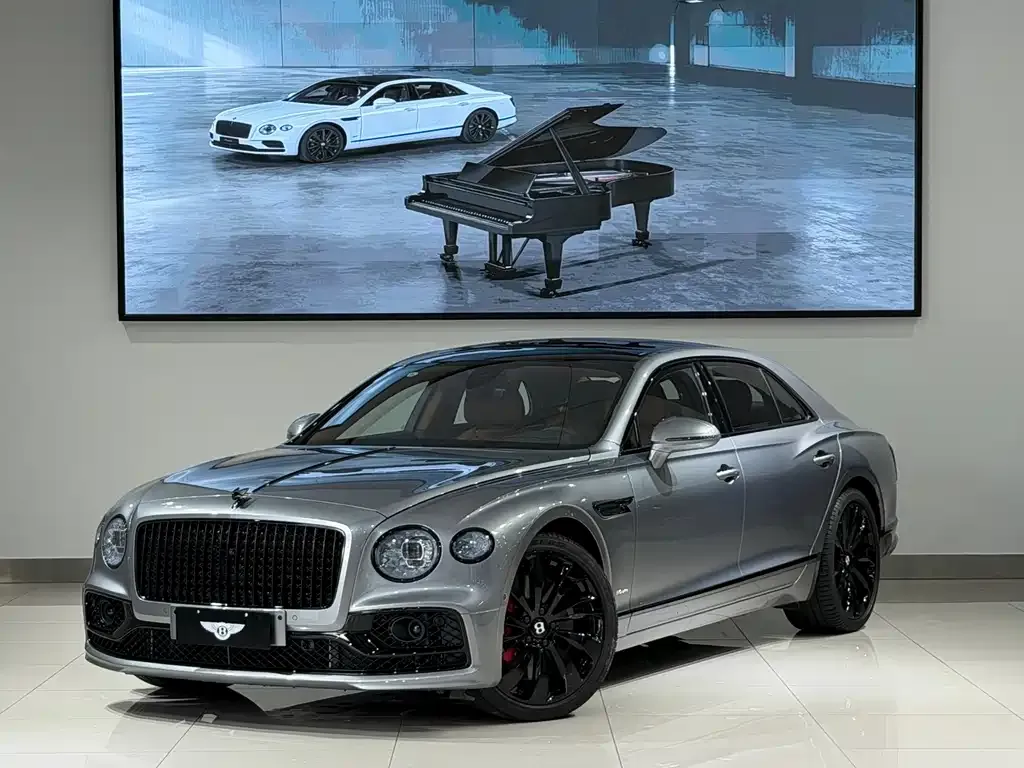 Bentley Flying Spur — фото 1