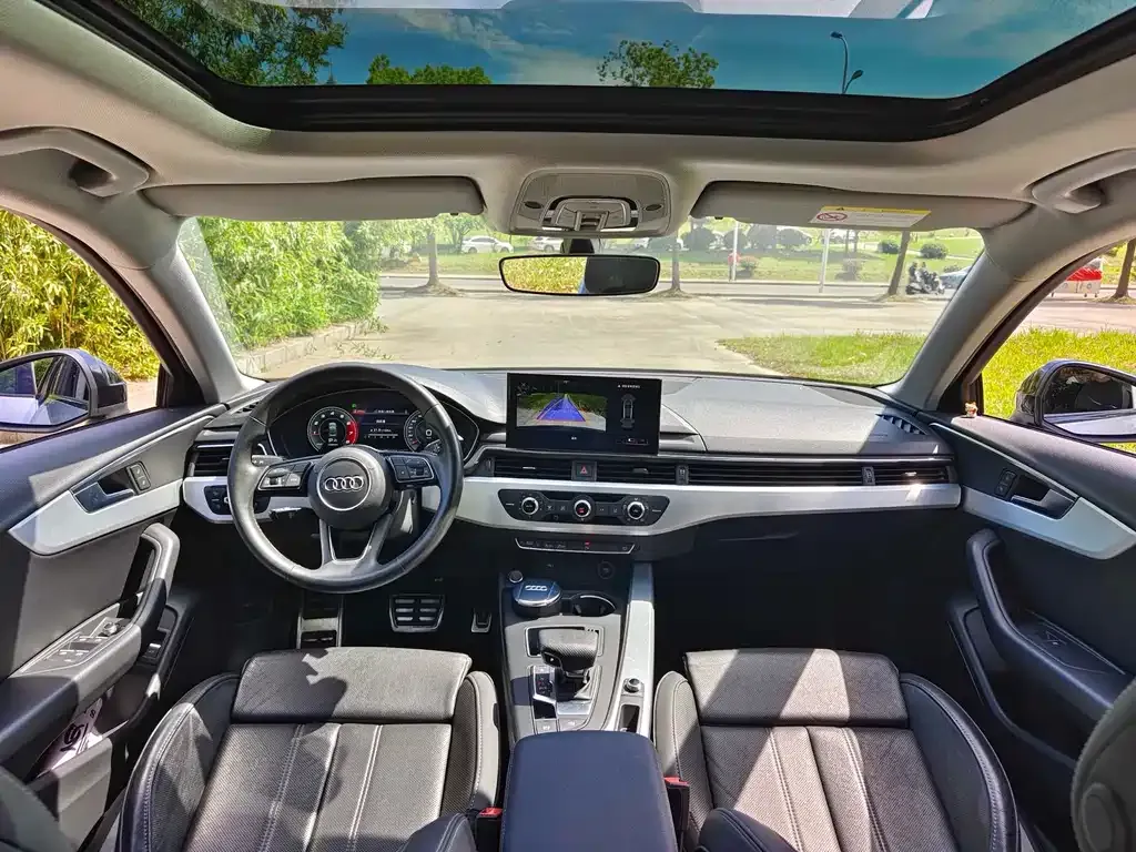 Audi A4L 2021 из CN, фото 5