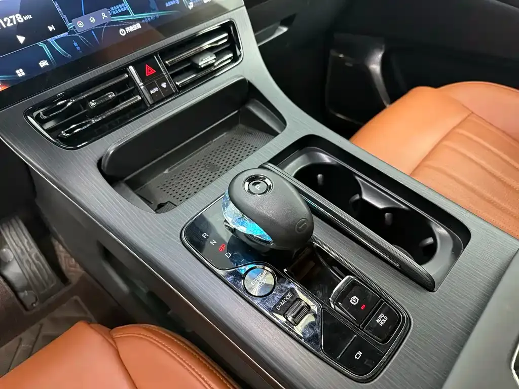 GAC Motor Trumpchi E9 — фото 10