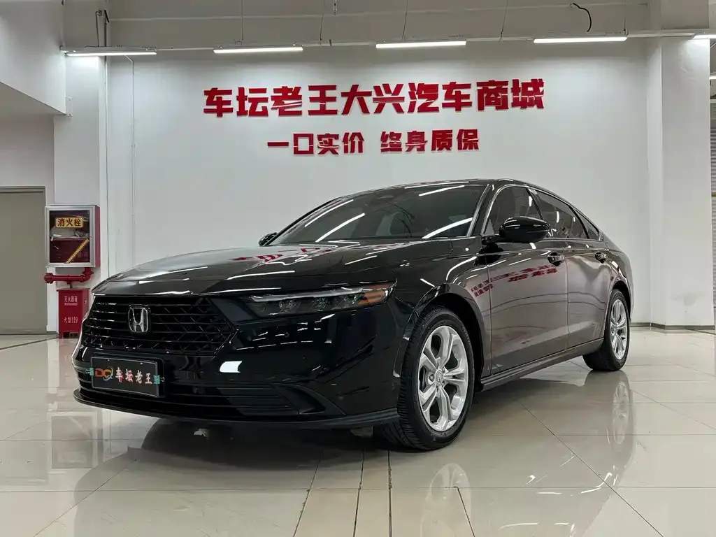 Honda Accord — фото 1