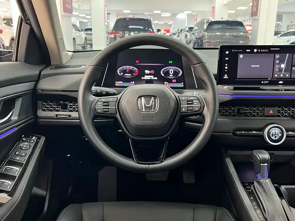 Honda Accord — фото 7