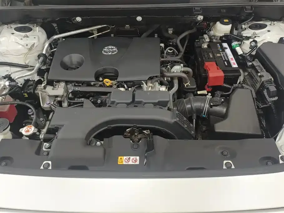 Toyota RAV4 — фото 10