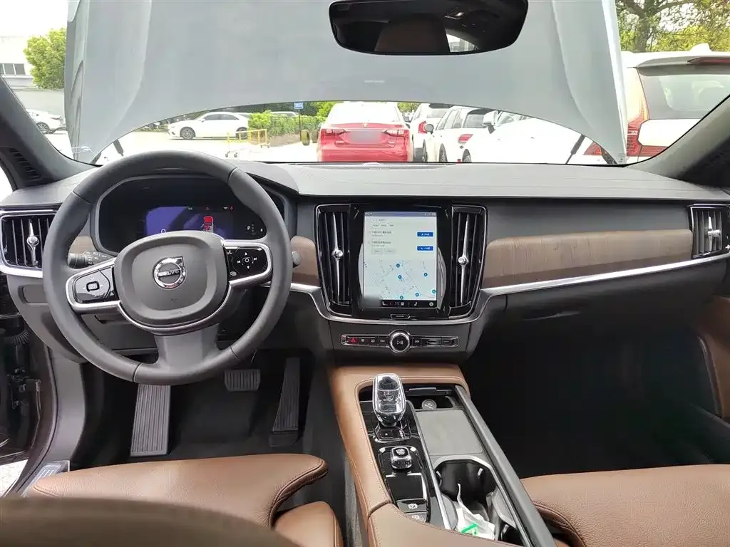 Volvo S90 2025 из CN, фото 4