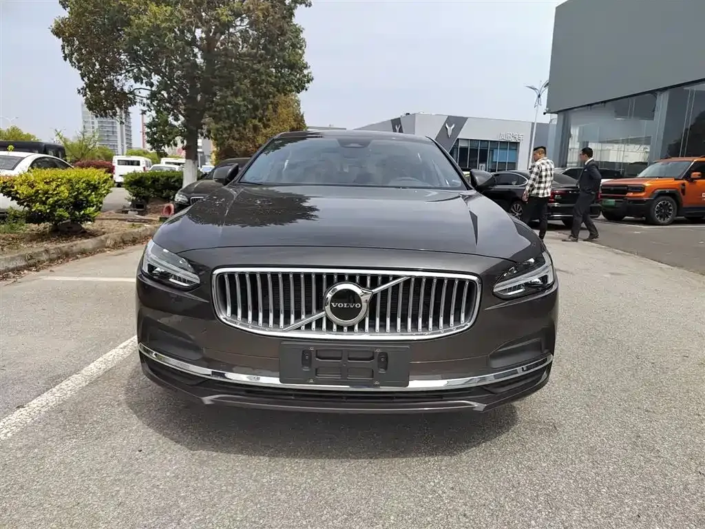 Volvo S90 2025 из CN, фото 7