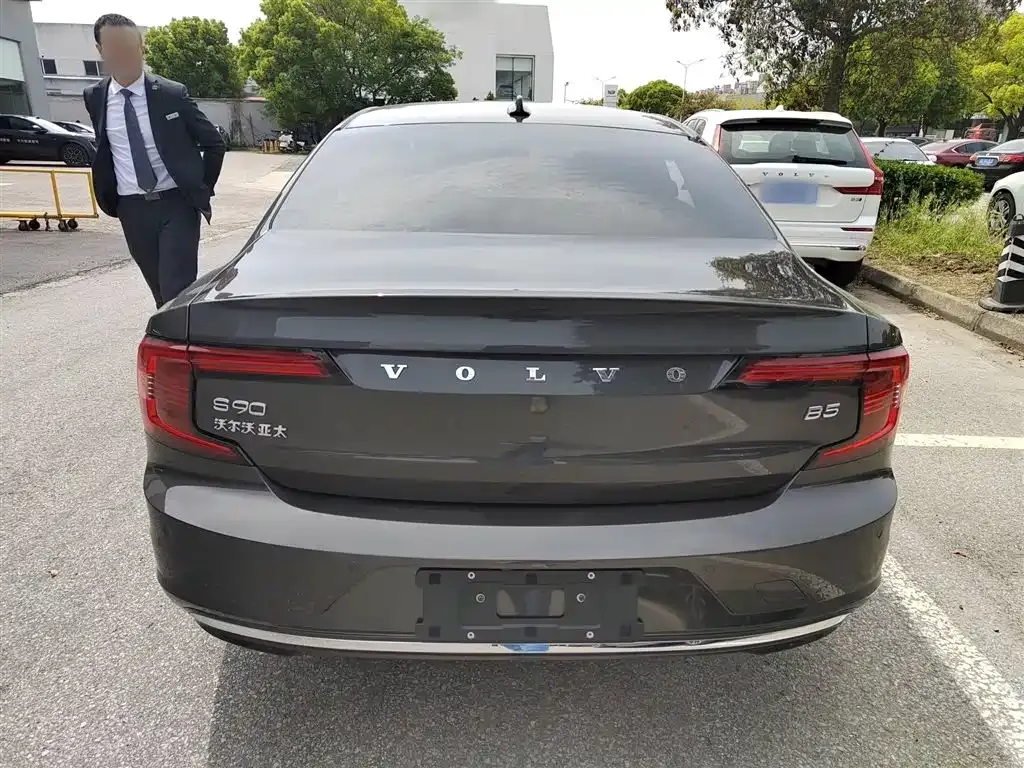 Volvo S90 2025 из CN, фото 2