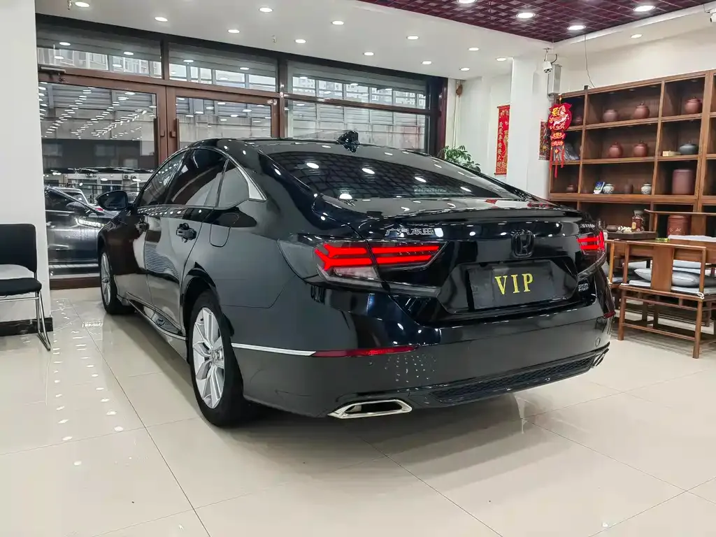 Honda Accord — фото 2