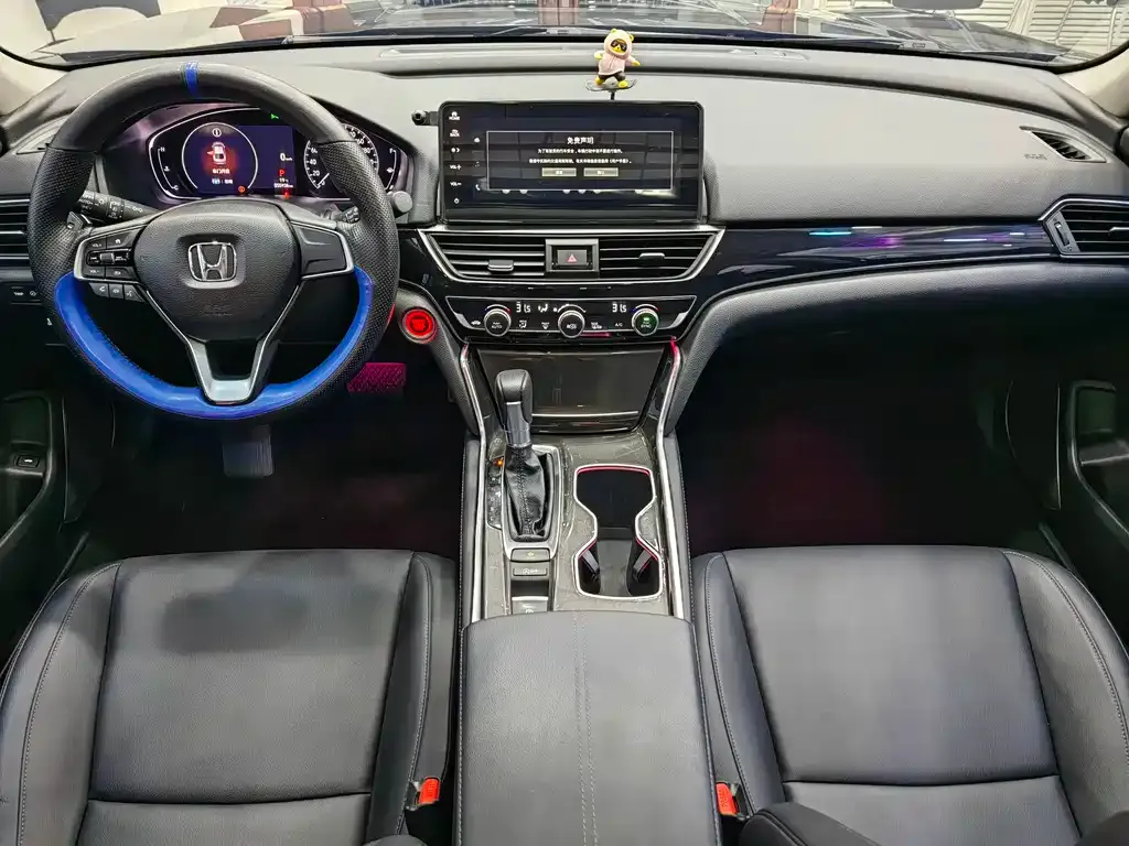 Honda Accord — фото 10