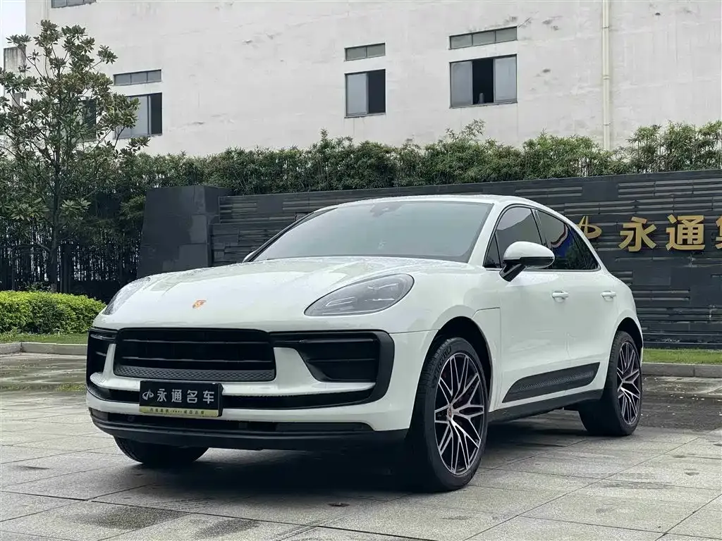 Porsche Macan — фото 1