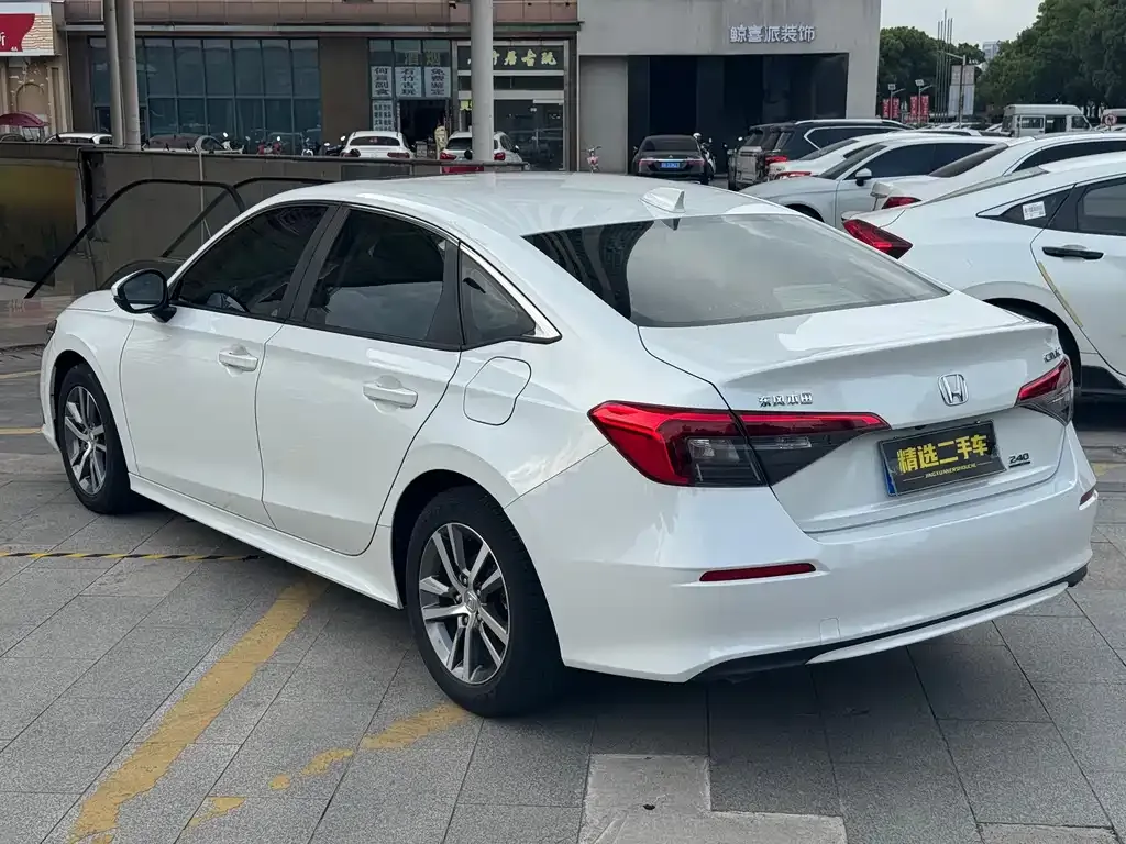Honda Civic — фото 10
