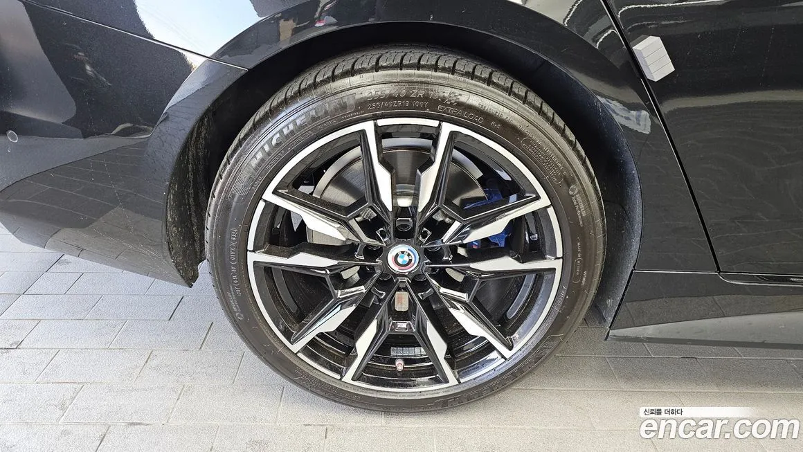 BMW i4 2023 из KR, фото 6
