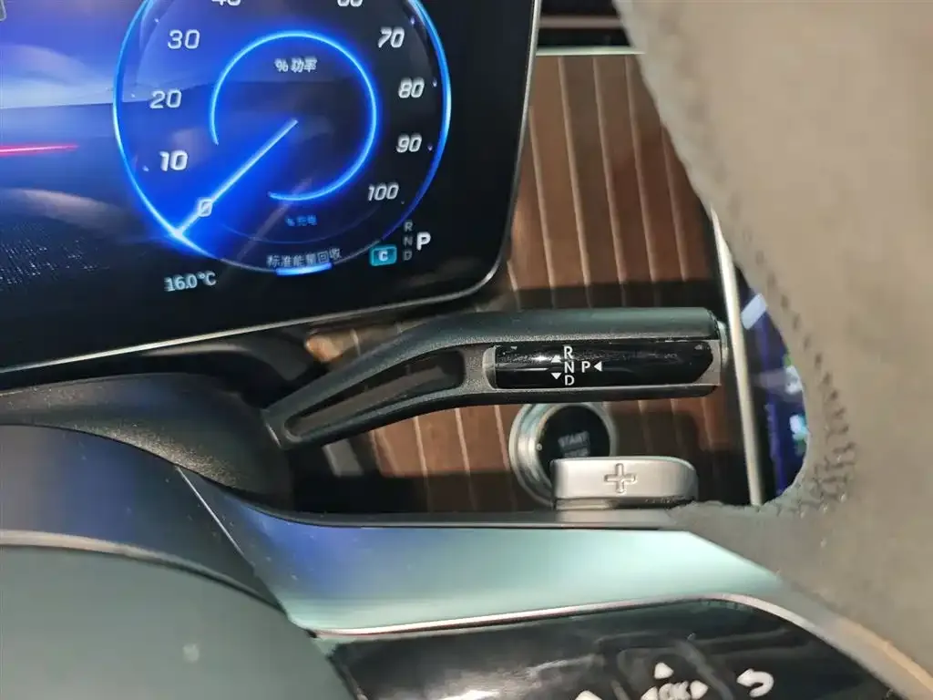 Mercedes-Benz EQE 2023 из CN, фото 5