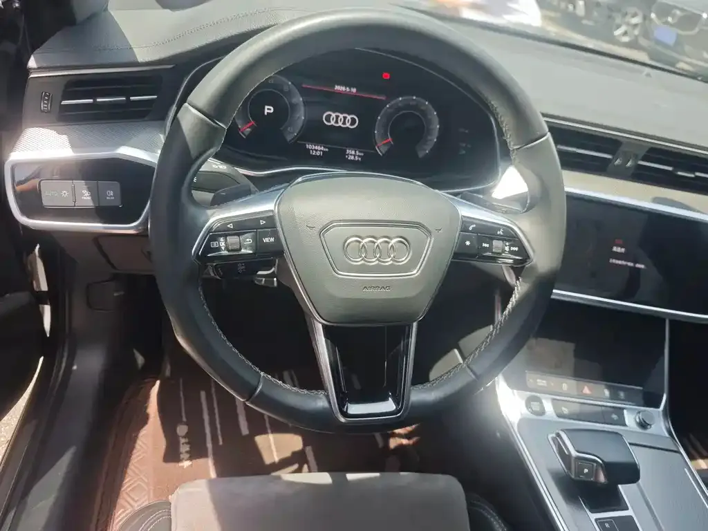 Audi A6L — фото 2
