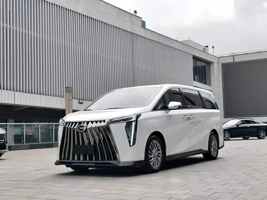 GAC Motor Trumpchi M8 — фото 1