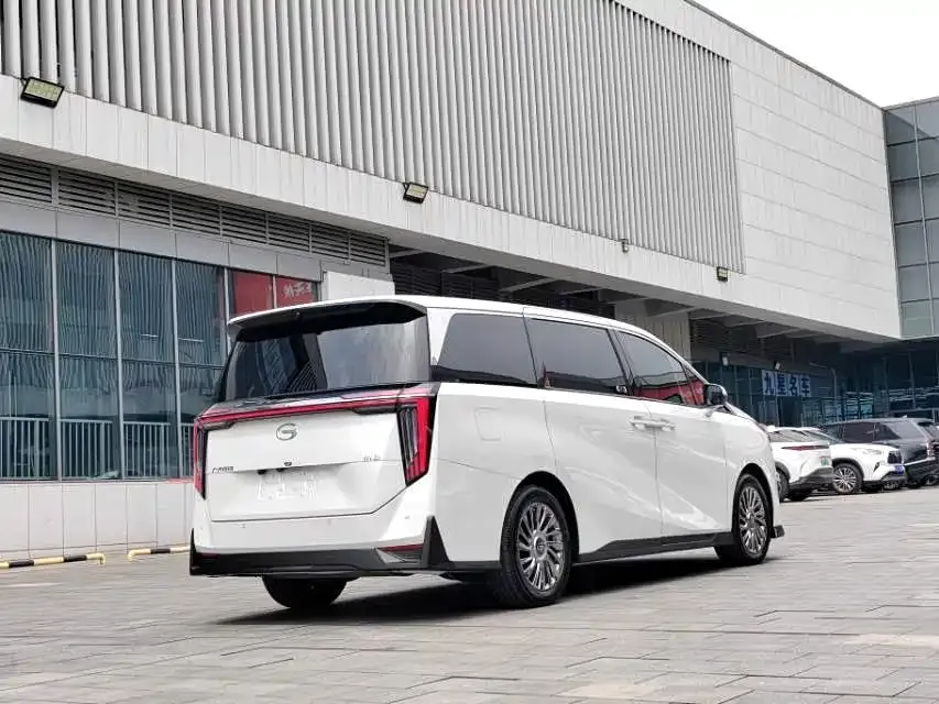 GAC Motor Trumpchi M8 — фото 9