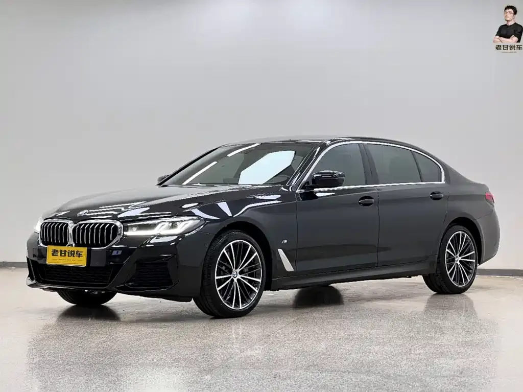 BMW 5 Series — фото 1