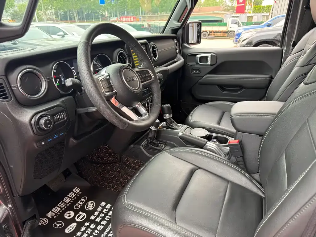Jeep Wrangler PHEV 2021 из CN, фото 7