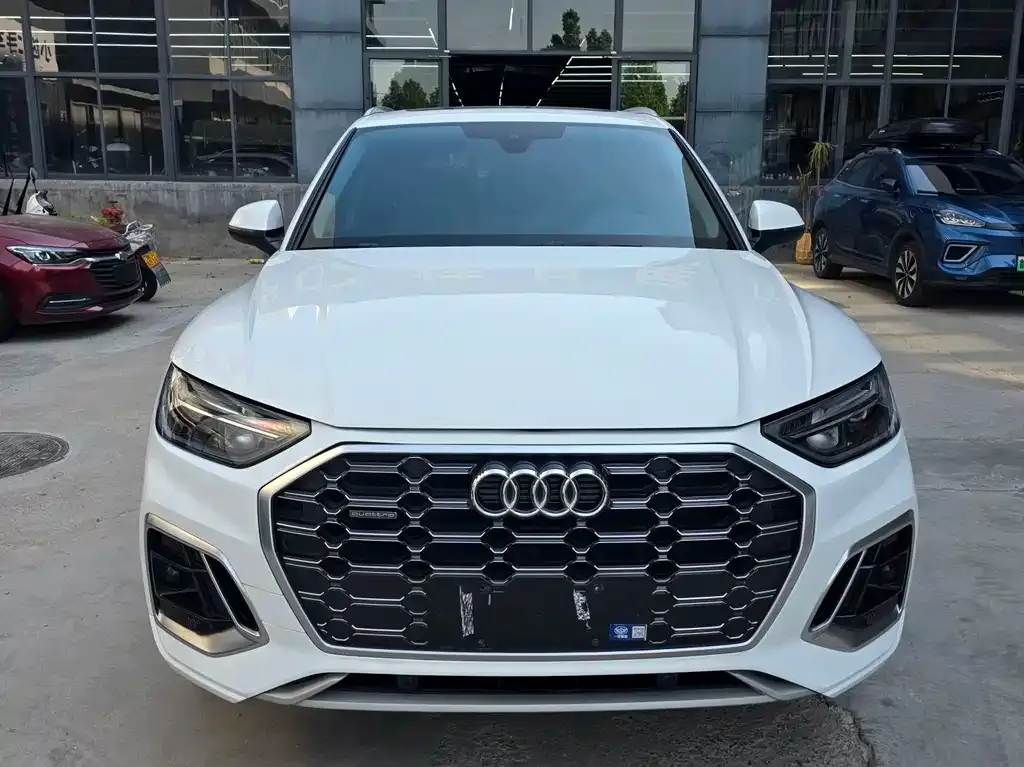 Audi Q5L 2023 из CN, фото 4