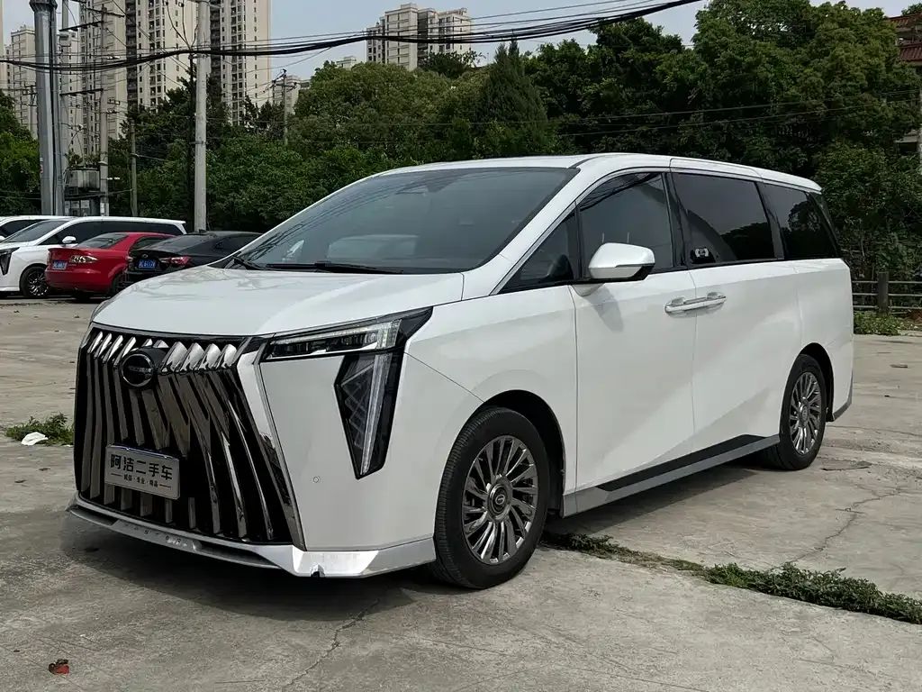 GAC Motor Trumpchi M8 — фото 1