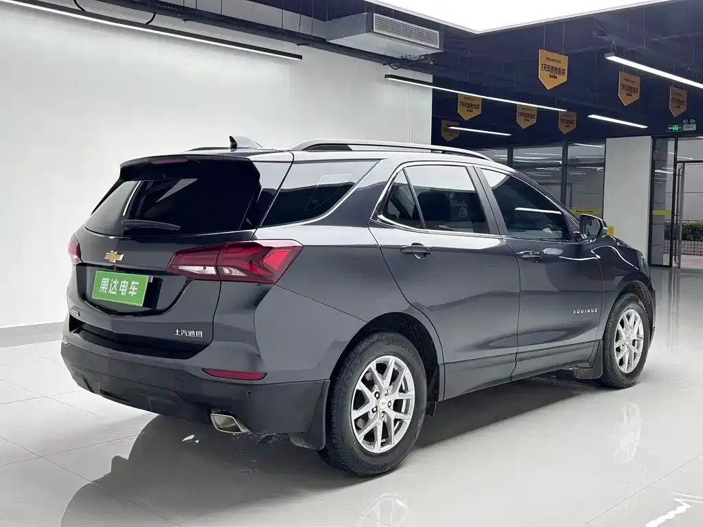 Chevrolet Equinox 2023 из CN, фото 9