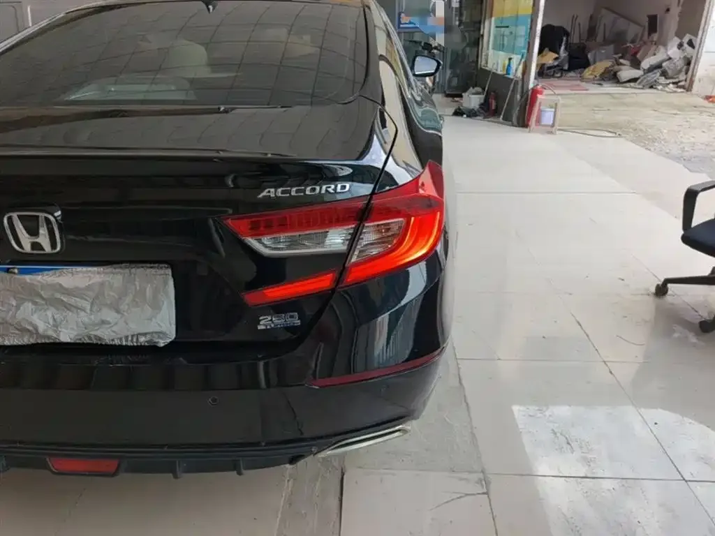 Honda Accord — фото 3