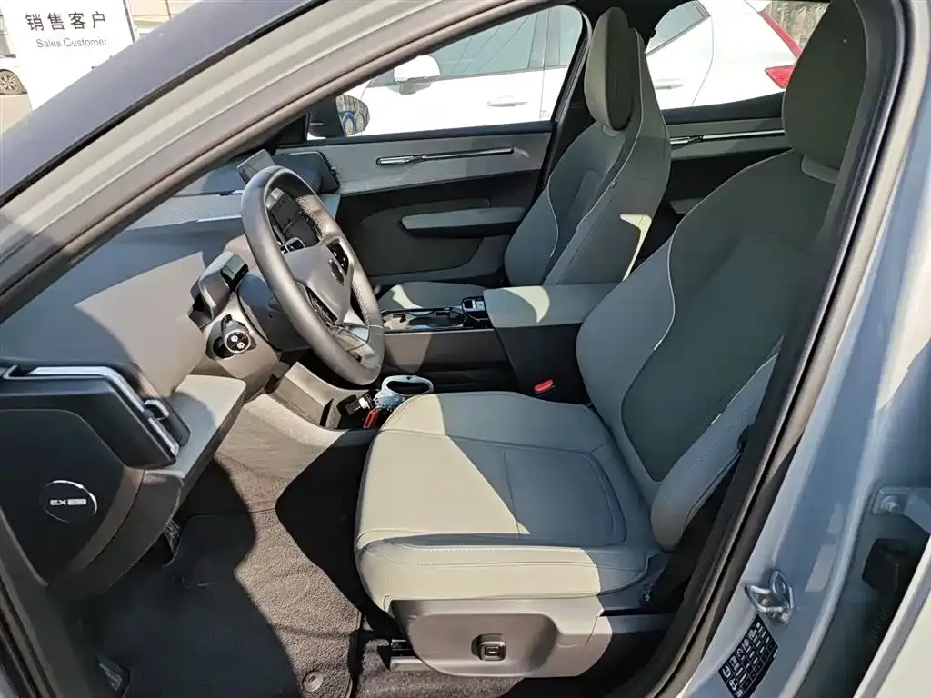 Volvo EX30 2024 из CN, фото 9