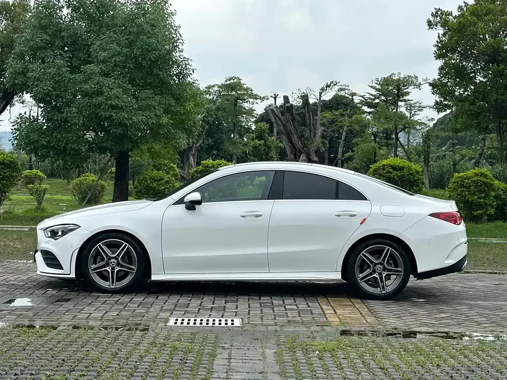 Mercedes-Benz GLA — фото 10