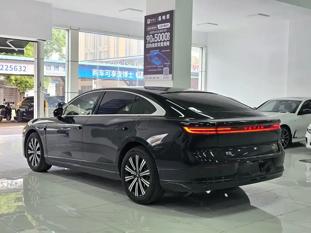 VOYAH Zhuiguang L 2025 из CN, фото 4