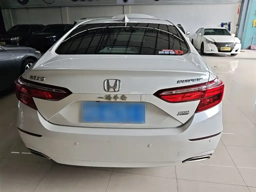 Honda Inspire — фото 2