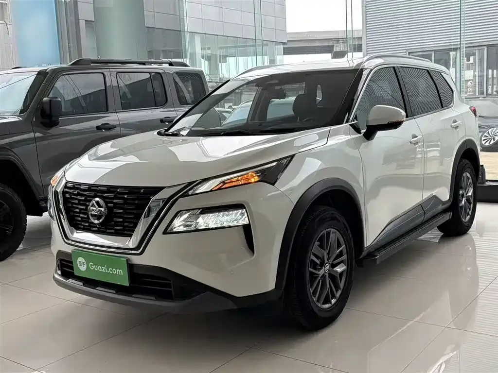Nissan X-Trail — фото 10