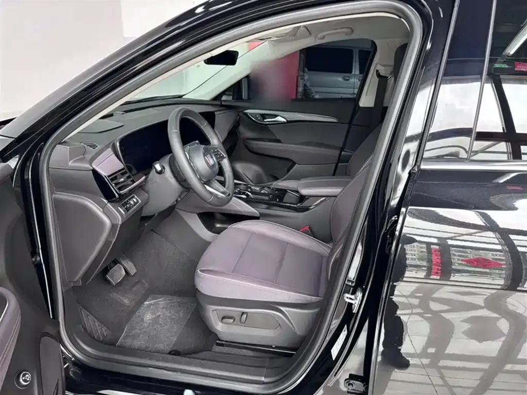 Buick Envision Plus — фото 4