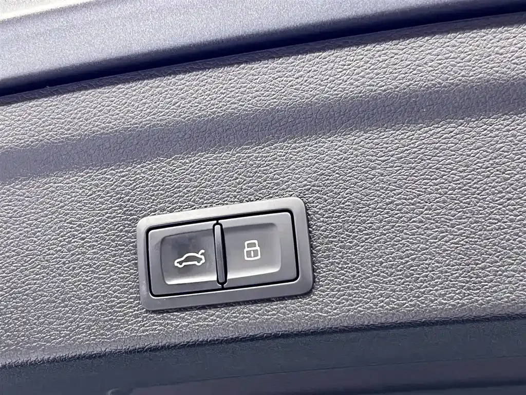 Audi Q3 Sportback — фото 10