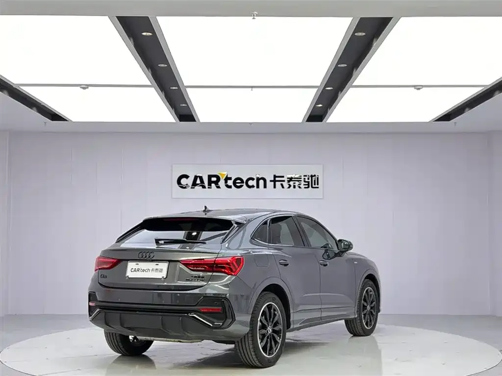 Audi Q3 Sportback — фото 7