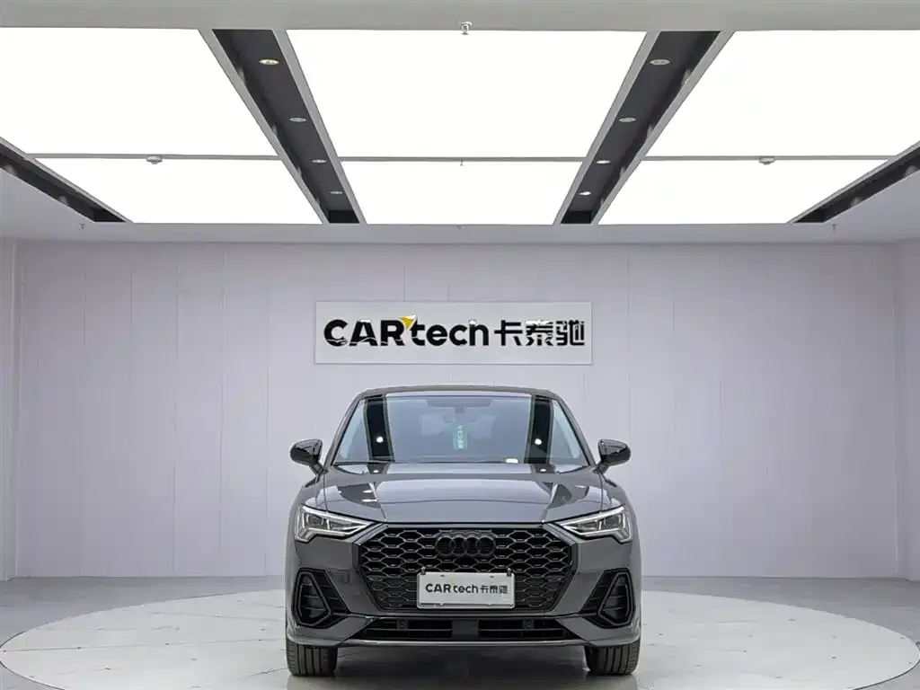 Audi Q3 Sportback — фото 6