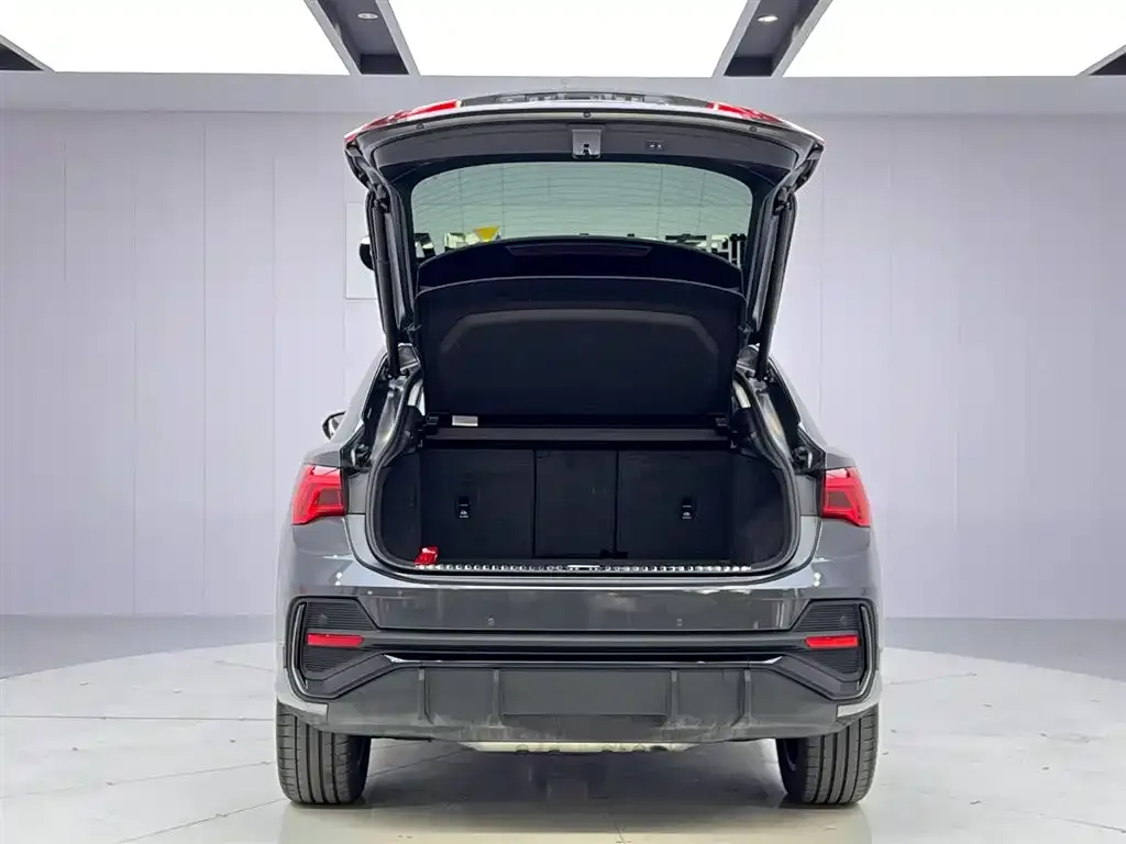 Audi Q3 Sportback — фото 3