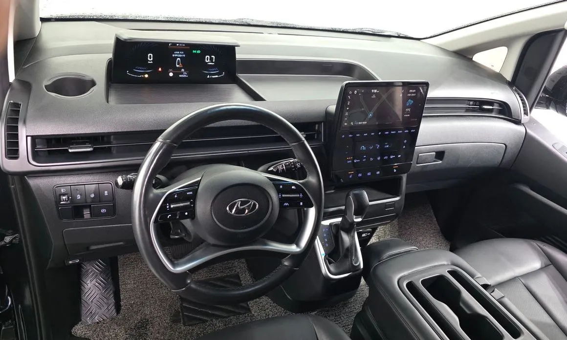 Hyundai Staria — фото 4