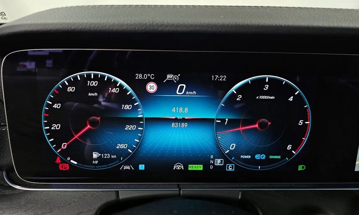 Mercedes-Benz E-Class 2022 из KR, фото 8