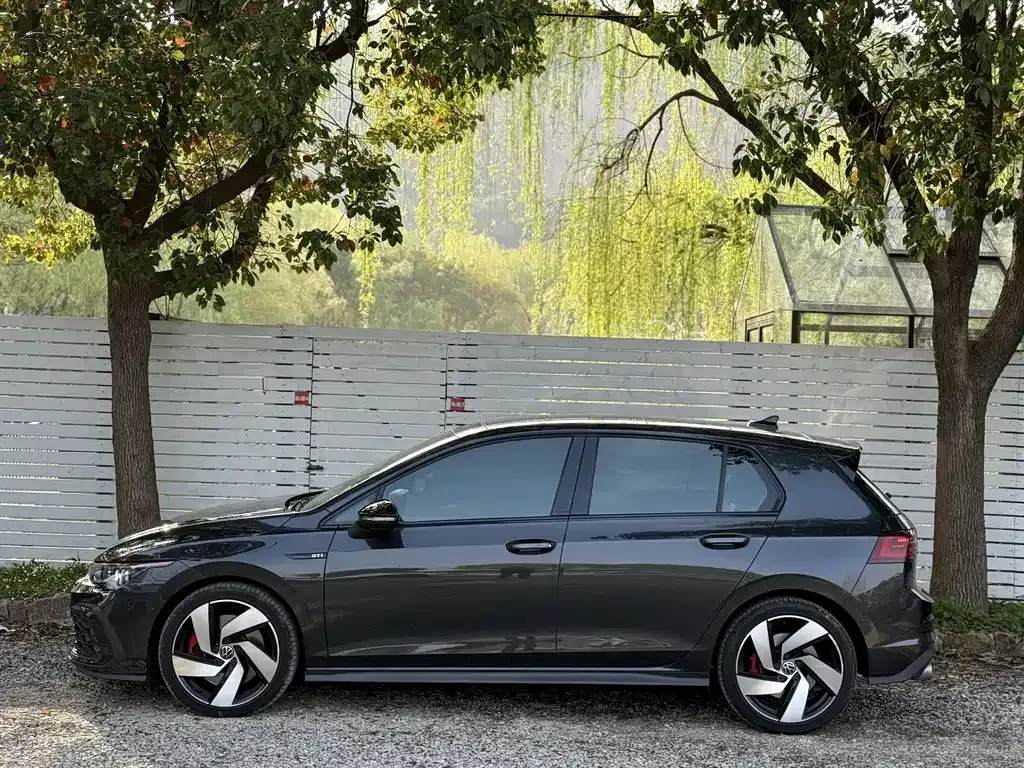 Volkswagen Golf GTI 2023 из CN, фото 8